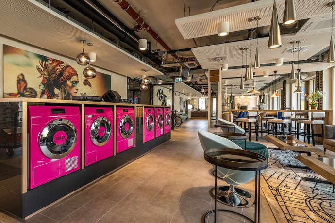 Imagen de los interiores del Hotel MASEVEN München Messe Trudering. Foto 15