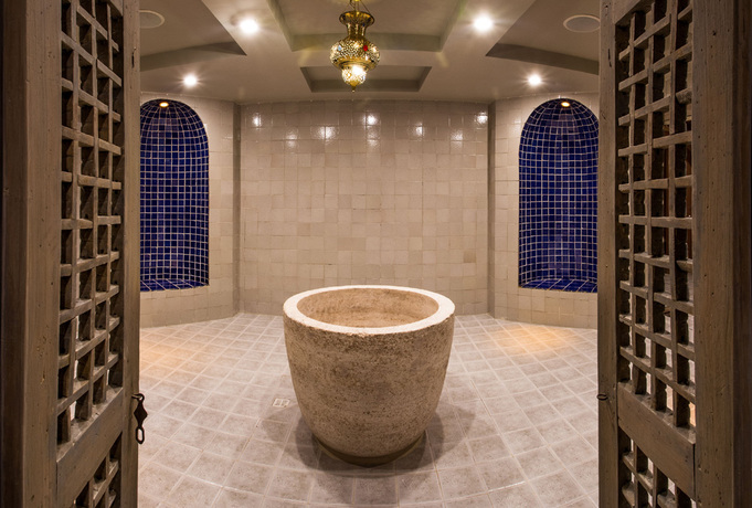 Imagen de los interiores del Hotel MASHAD. Foto 9