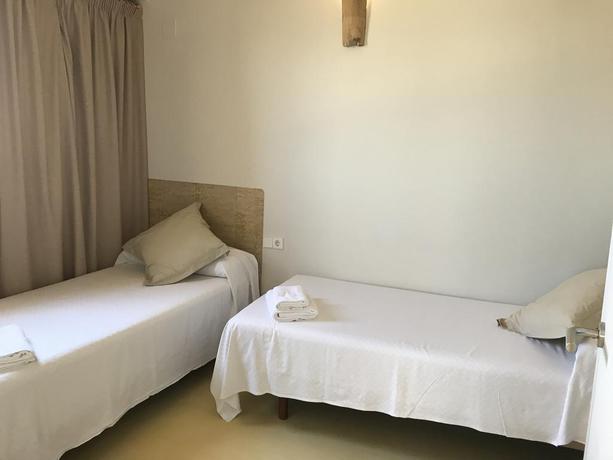 Imagen general del Hotel MASIA EL TEULAR. Foto 12