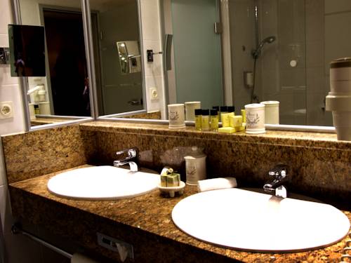Imagen de la habitación del Hotel MAXIMILIAN Grand. Foto 6