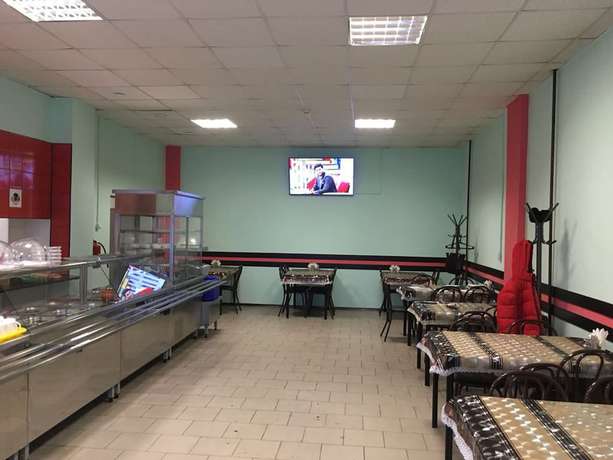 Imagen del bar/restaurante del Hotel MAXROOMS Barnaul Sibiria. Foto 5