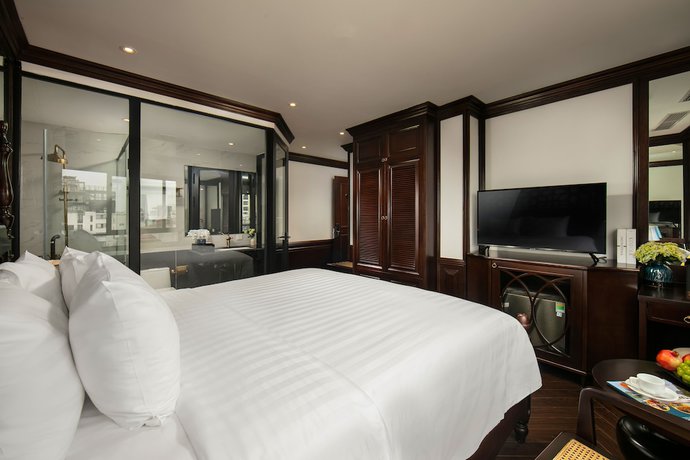 Imagen de la habitación del Hotel MAY DE VILLE Crown. Foto 7