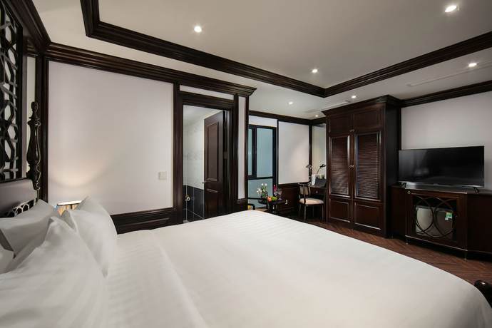 Imagen de la habitación del Hotel MAY DE VILLE Crown. Foto 9