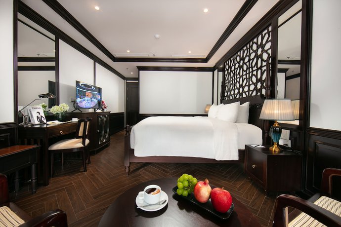 Imagen de la habitación del Hotel MAY DE VILLE Crown. Foto 10