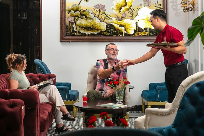 Imagen de los interiores del Hotel MAY DE VILLE Crown. Foto 17