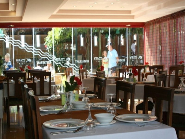 Imagen general del Hotel MAY GARDEN CLUB. Foto 7