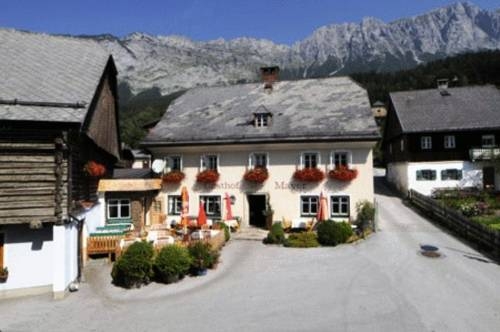 Imagen general del Hotel MAYER - Wirtshaus und Dorfhotel. Foto 1