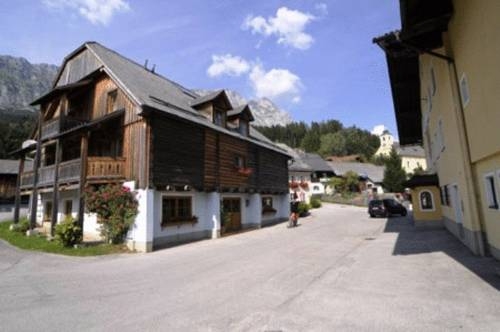 Imagen general del Hotel MAYER - Wirtshaus und Dorfhotel. Foto 9