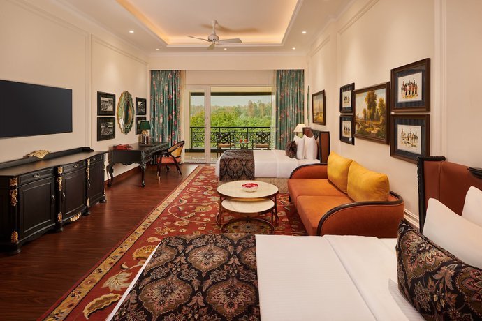 Imagen de la habitación del Hotel MAYFAIR Tea Resort. Foto 14