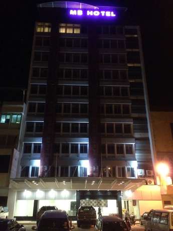 Imagen de los exteriores del Hotel MB Hotel Lahad Datu. Foto 7