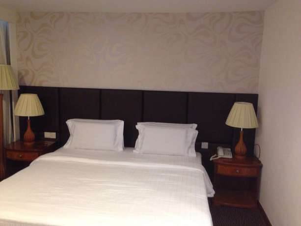 Imagen de la habitación del Hotel MB Hotel Lahad Datu. Foto 4