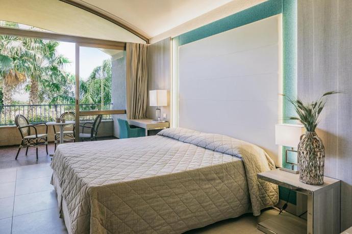 Imagen de la habitación del Hotel MClub Alicudi. Foto 4