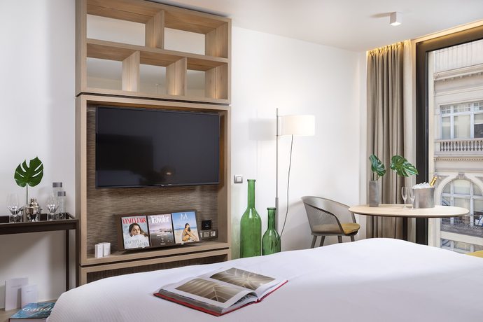 Imagen de la habitación del Hotel ME Barcelona. Foto 8