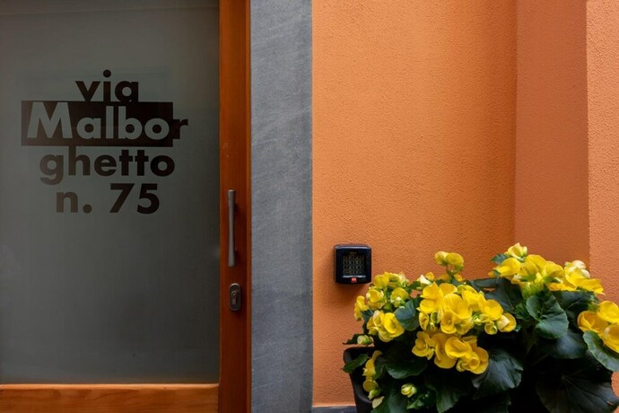 Imagen de los interiores del Hotel MEB Affittacamere. Foto 19