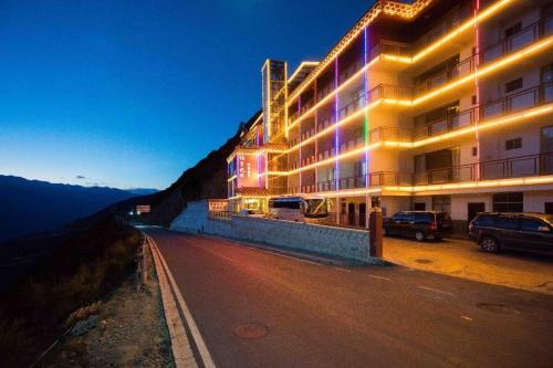 Imagen general del Hotel MEILIZHIYANKING. Foto 8