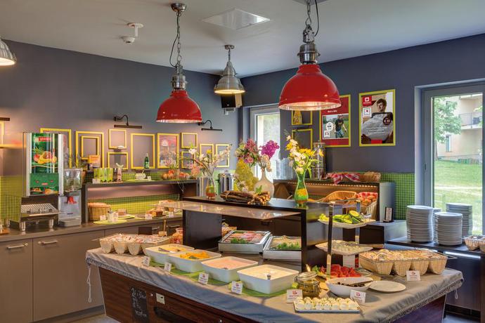 Imagen general del Hotel MEININGER Berlin Alexanderplatz. Foto 12