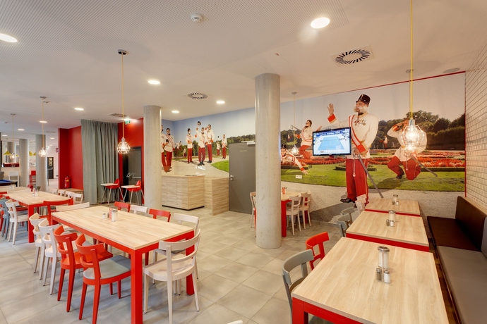 Imagen del bar/restaurante del Hotel MEININGER Hotel Wien Downtown Franz. Foto 3