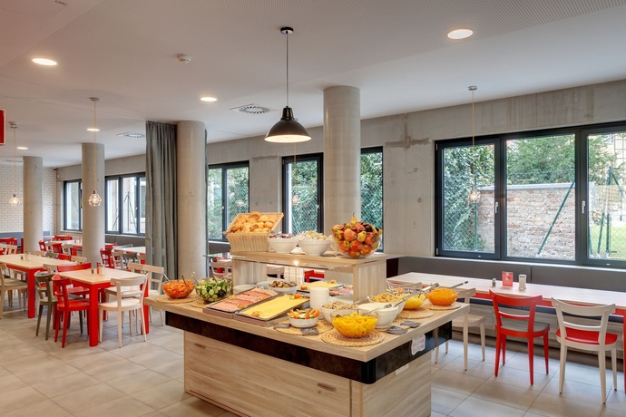 Imagen del bar/restaurante del Hotel MEININGER Hotel Wien Downtown Franz. Foto 4