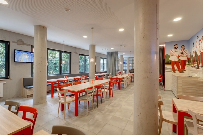 Imagen del bar/restaurante del Hotel MEININGER Hotel Wien Downtown Franz. Foto 5