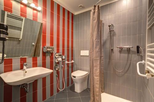 Imagen de la habitación del Hotel MEININGER Roma Termini. Foto 18