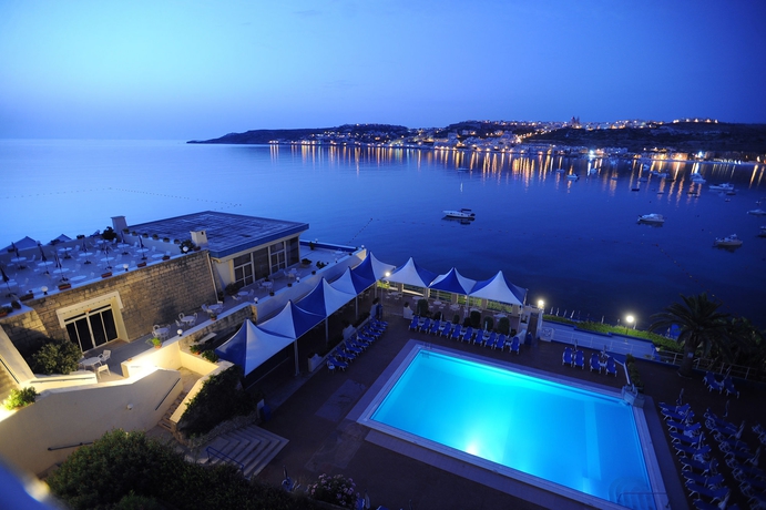 Imagen de la piscina del Hotel MELLIEHA BAY. Foto 7