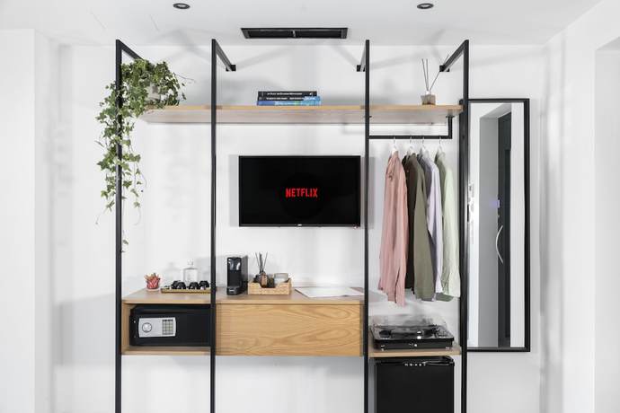 Imagen de la habitación del Hotel MELO Athens. Foto 17