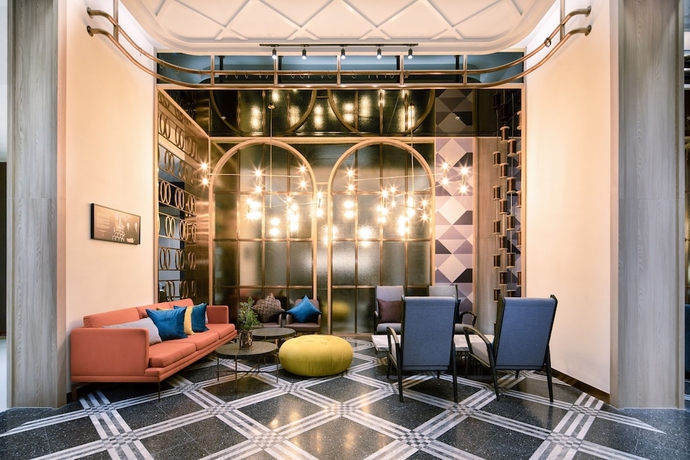 Imagen de los interiores del Hotel MERCURE BANGKOK SUKHUMVIT 24. Foto 14