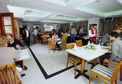 Imagen del bar/restaurante del Hotel MERCURE. Foto 4