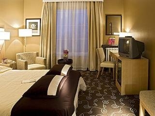 Imagen de la habitación del Hotel MERCURE MONS. Foto 11