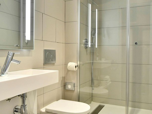 Imagen de la habitación del Hotel MERCURE PARIS GARE DE L'EST MAGENTA. Foto 14