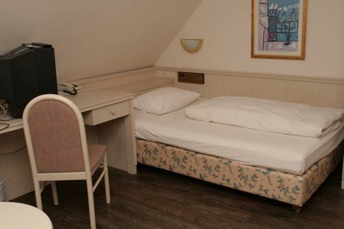 Imagen de la habitación del Hotel MESSEHOTEL-MEDICI. Foto 2