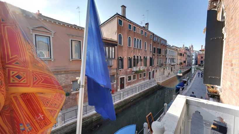 Imagen de la habitación del Hotel MESSNER. Foto 5