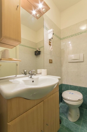 Imagen de la habitación del Hotel MESSNER. Foto 12