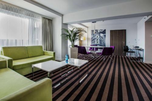 Imagen de la habitación del Hotel METROPOL Hotel Katowice. Foto 4