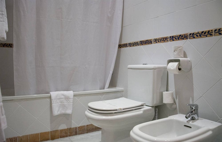 Imagen de la habitación del Hotel MEZQUITA. Foto 5