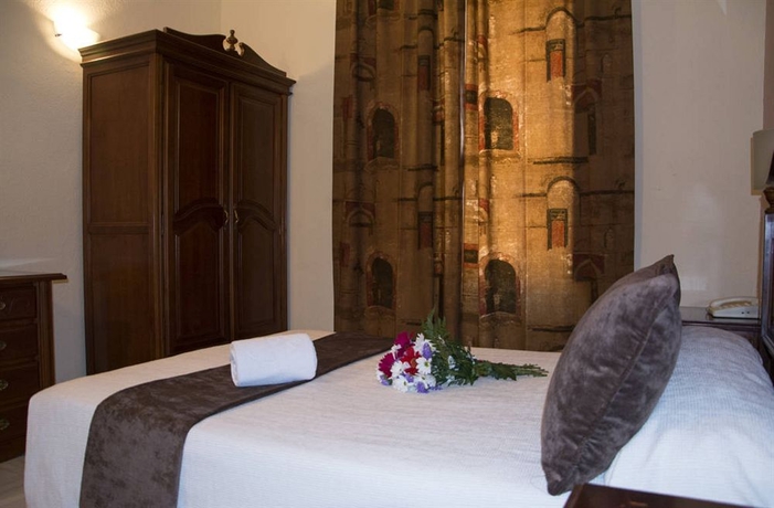 Imagen de la habitación del Hotel MEZQUITA. Foto 11