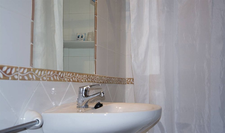 Imagen de la habitación del Hotel MEZQUITA. Foto 12