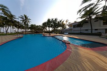 Imagen de la piscina del Hotel MGM BEACH RESORT. Foto 16