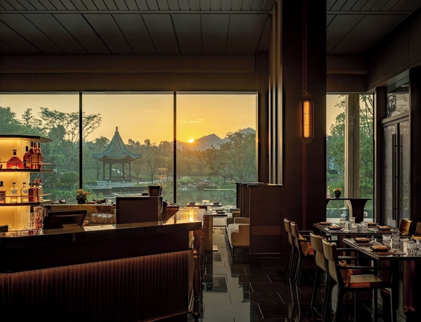 Imagen del bar/restaurante del Hotel MGM Reserve Zhuhai. Foto 2