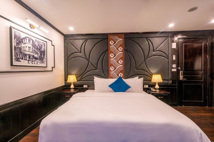 Imagen de la habitación del Hotel M\'Gloria Cruise. Foto 4