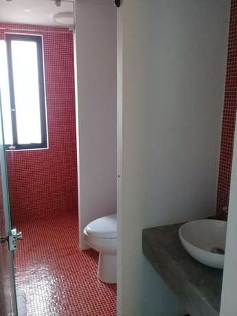 Imagen de la habitación del Hotel MH. Foto 16