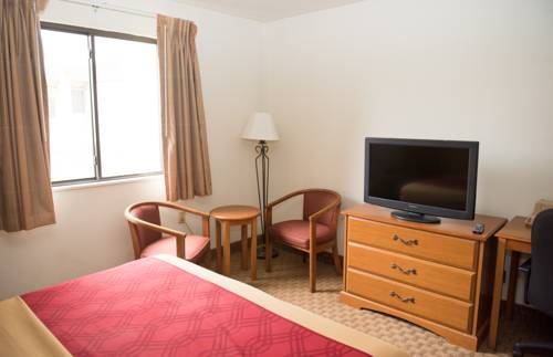 Imagen de la habitación del Hotel MHO Bordentown. Foto 8
