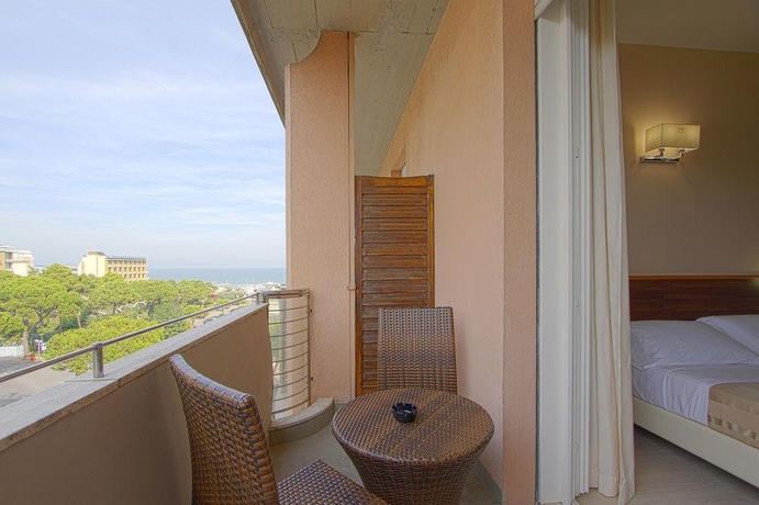 Imagen general del Hotel MICHELANGELO, Milano Marittima. Foto 5