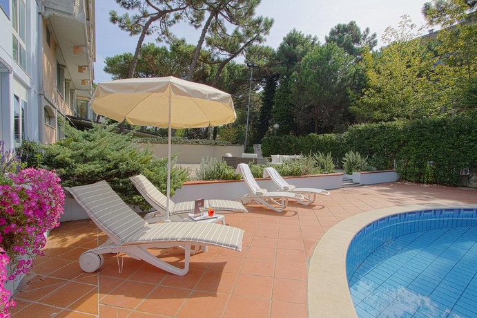 Imagen general del Hotel MICHELANGELO, Milano Marittima. Foto 11