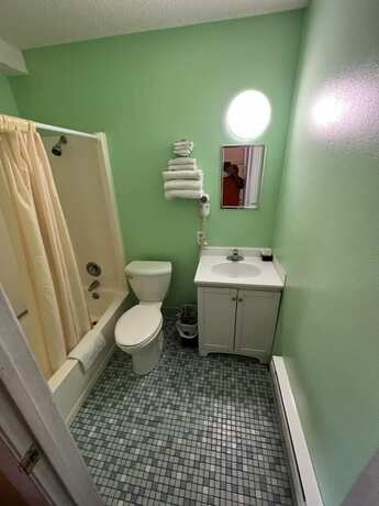Imagen general del Hotel MIDWAY MOTEL. Foto 1
