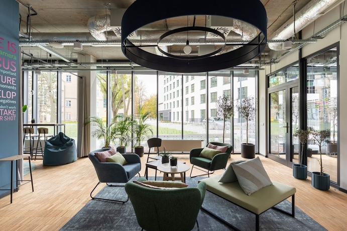 Imagen de los interiores del Hotel MILESTONE Krakow Center Student Living. Foto 11