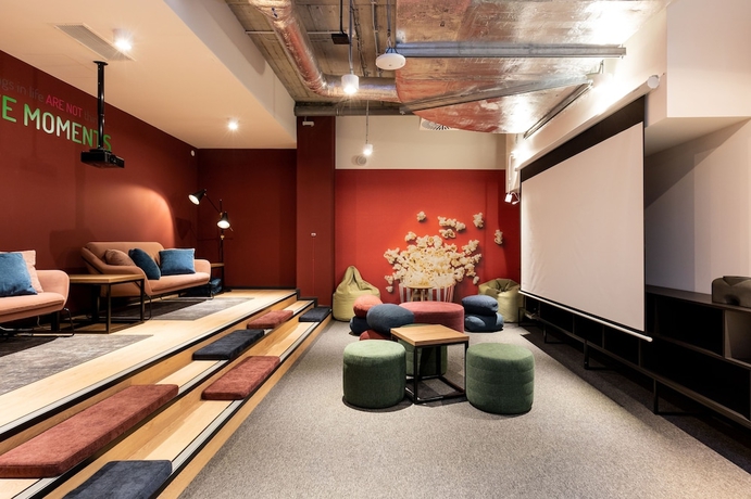 Imagen de los interiores del Hotel MILESTONE Krakow Center Student Living. Foto 14