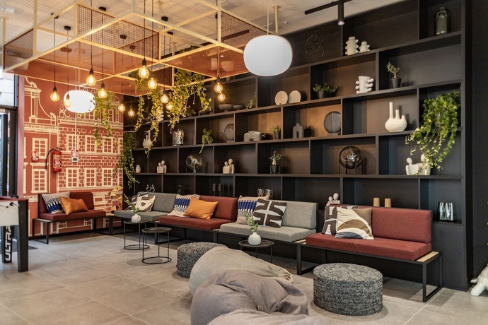 Imagen de los interiores del Hotel MILESTONE Wrocław Fabryczna. Foto 8