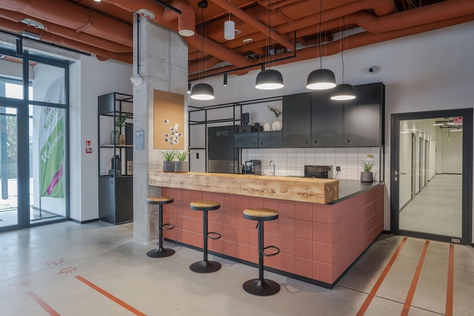 Imagen de los interiores del Hotel MILESTONE Wrocław Fabryczna. Foto 10