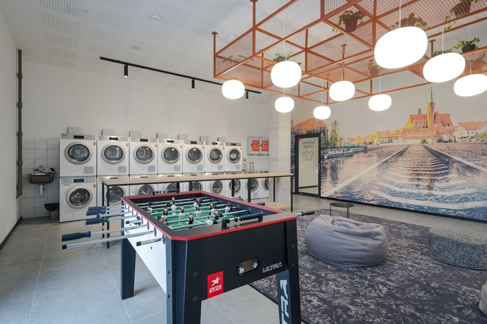 Imagen de los interiores del Hotel MILESTONE Wrocław Fabryczna. Foto 17